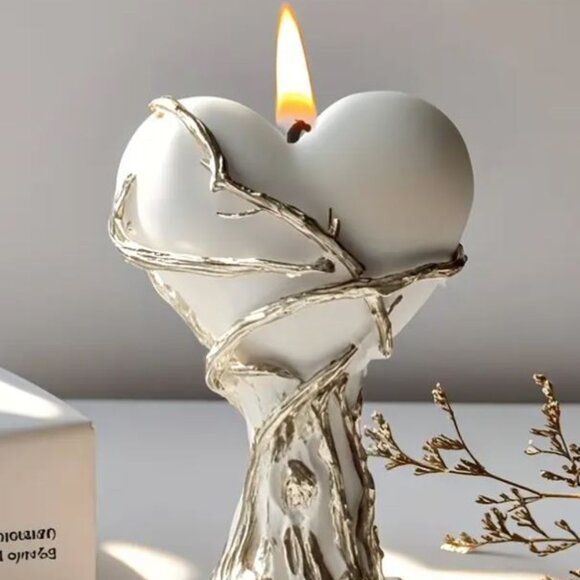 Your Heart is Mine Manifestation Candle 1pc - Picture 1 of 3